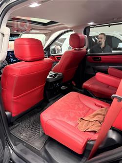 تويوتا سيكويا